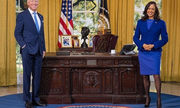 Cận cảnh bức tượng sáp mới của ông Joe Biden và bà Harris trước dịp kỷ niệm 1 năm nhậm chức