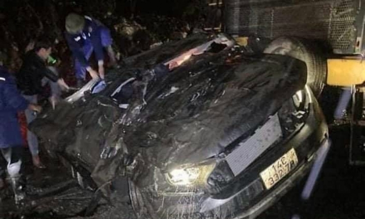 Tin tức tai nạn giao thông mới ngày 22/2: Xe bán tải va chạm với xe chở than trong đêm, 3 người thương vong