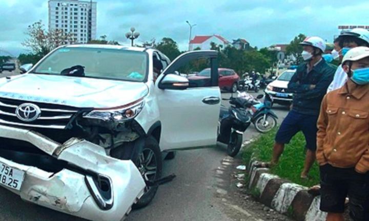 Tin tức tai nạn giao thông mới ngày 25/3: Va chạm với ô tô khi tới công trường, hai anh em thương vong