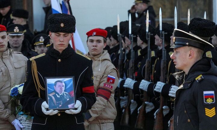 Nga tổ chức tang lễ cho quan chức tử trận ở Ukraine