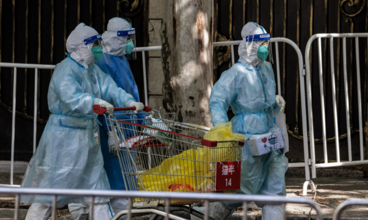 Quan chức hàng đầu Thượng Hải nhập viện vì áp lực phòng dịch