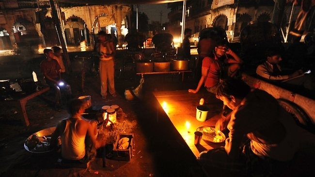 Ấn Độ đối mặt với khủng hoảng năng lượng sau tháng nóng nhất lịch sử