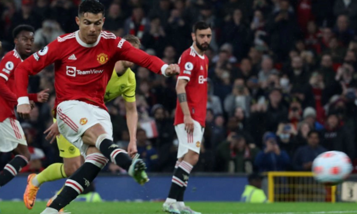 Ronaldo toả sáng, MU thắng đậm trước Brentford