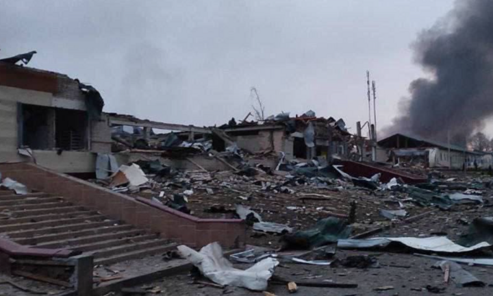 Tin tức Ukraine mới nhất ngày 17/5: Nga tấn công căn cứ quân sự ở phía Tây Ukraine