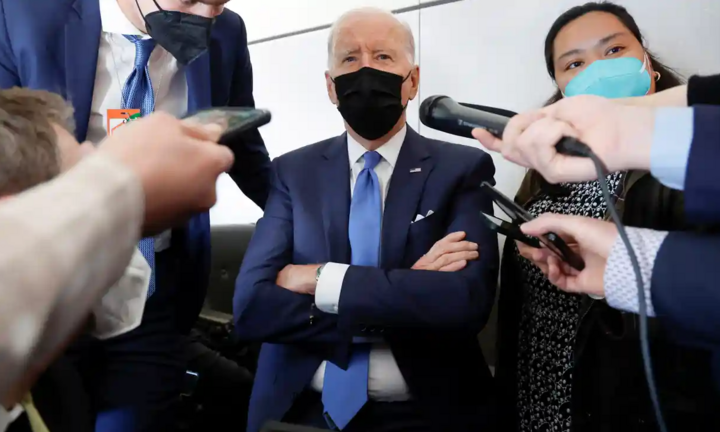Tổng thống Biden ít trả lời phỏng vấn trực tiếp, thận trọng hay không?