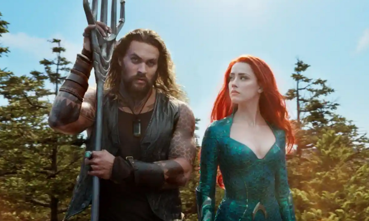 Người đại diện phủ nhận tin Amber Heard bị loại khỏi Aquaman