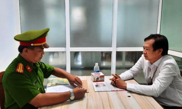 Lật tẩy thủ đoạn trục lợi từ kit xét nghiệm của giám đốc CDC Đà Nẵng