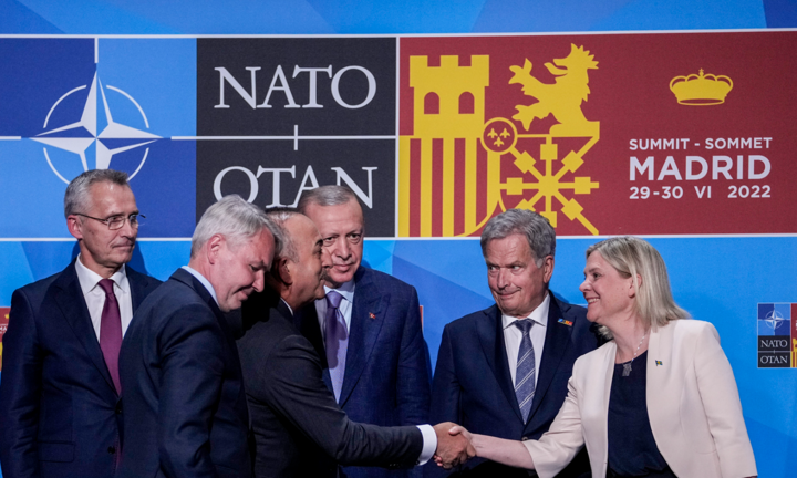 Thổ Nhĩ Kỳ ký bản ghi nhớ ba bên với Phần Lan và Thụy Điển