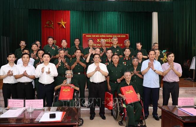  Thủ tướng: Chăm lo cho người có công là bổn phận, nhiệm vụ thường xuyên, lâu dài