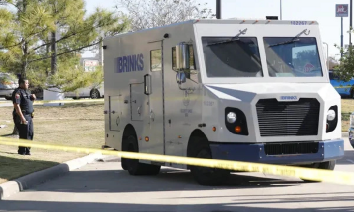 Mỹ: Xe bọc thép chở trang sức quý trị giá tới 100 triệu USD bị trộm