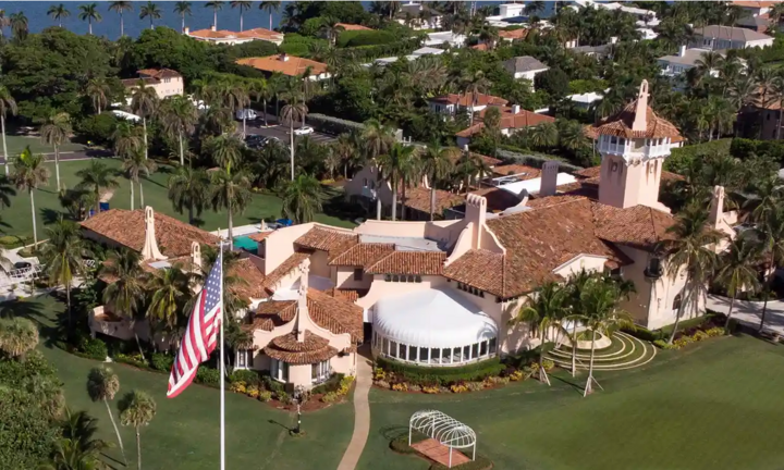 Ông Trump kiện chính phủ Mỹ sau vụ FBI khám xét dinh thự Mar-a-Lago