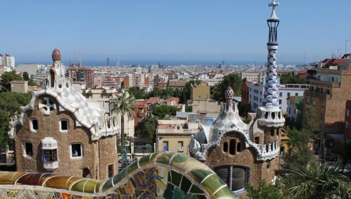 Quốc gia châu Âu cuối cùng dỡ bỏ toàn bộ hạn chế phòng dịch COVID-19