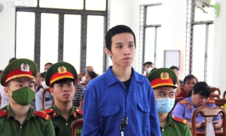 Lĩnh án 29 năm tù vì tấn công mẹ ruột, cướp tài sản