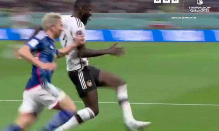 Ngôi sao đội tuyển Đức bị chỉ trích vì bước chạy 