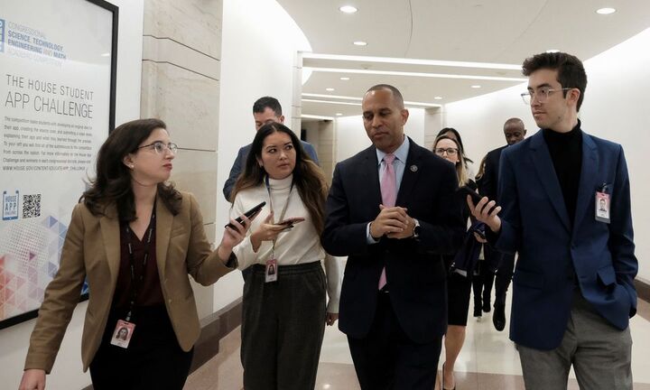 Đảng Dân chủ có nghị sĩ da màu đầu tiên lãnh đạo tại Quốc hội