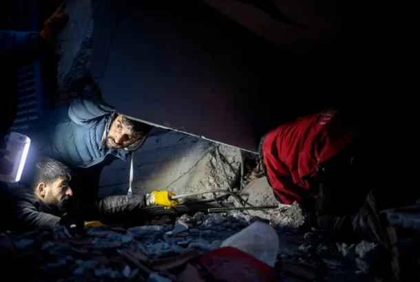 Ảnh: Nỗ lực cứu hộ sau trận động đất khiến hàng trăm người thiệt mạng ở Thổ Nhĩ Kỳ và Syria