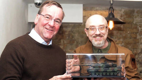 Tin tức Ukraine mới nhất ngày 9/2: Bộ trưởng Quốc phòng Đức đánh giá khả năng Ukraine giành lại Crimea và Donbass