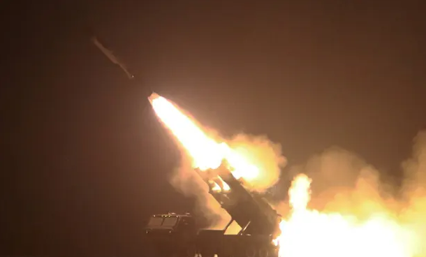 Triều Tiên phóng thử 4 tên lửa, phô diễn khả năng tấn công hạt nhân