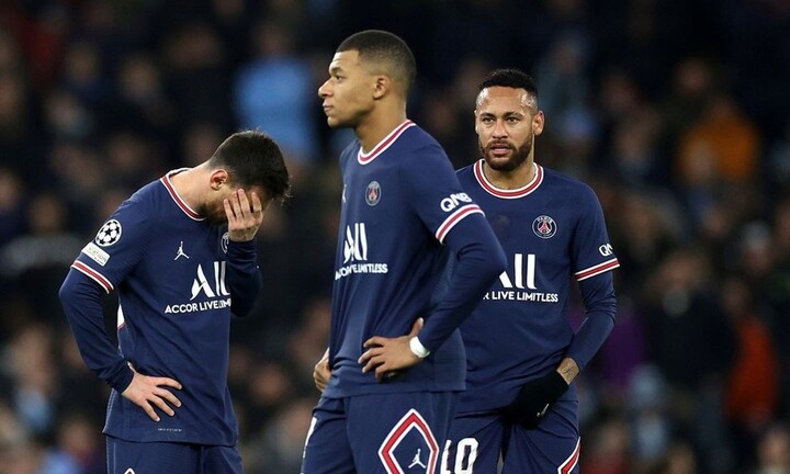 Mbappe không nói chuyện 4 đồng đội tại PSG