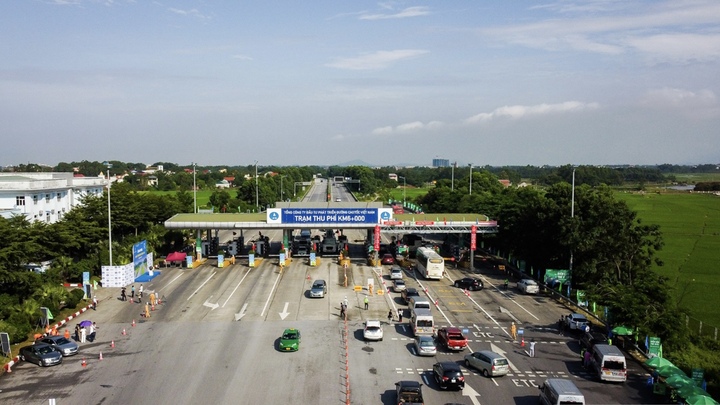 Phê duyệt điều chỉnh mức giá dịch vụ sử dụng 4 tuyến đường cao tốc do VEC quản lý