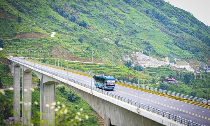 Chính thức thu phí tuyến đường BOT nối cao tốc Nội Bài – Lào Cai lên Sa Pa từ 16/1