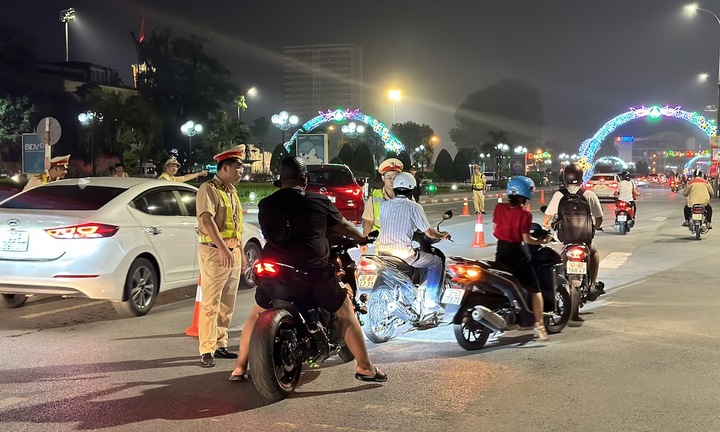 CSGT Thái Nguyên kiên quyết xử lý 