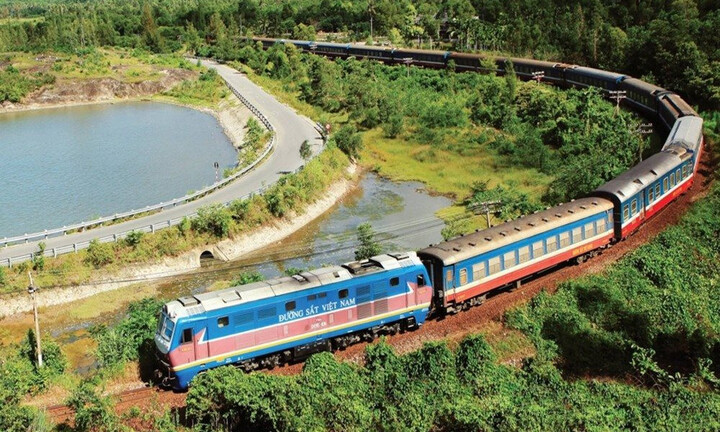 Đường sắt tăng tàu Hà Nội – Lào Cai phục vụ khách du lịch