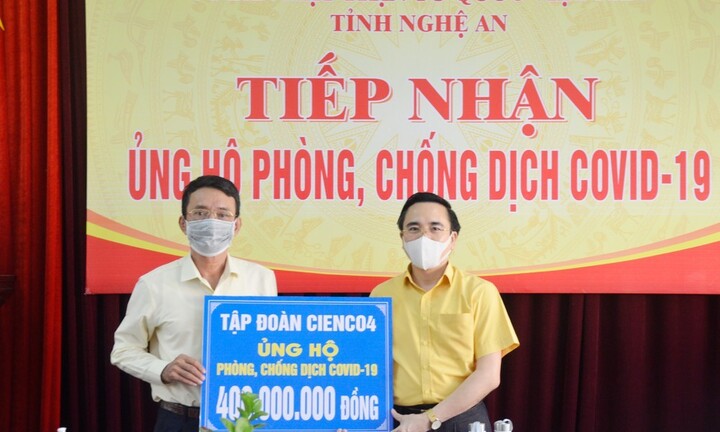 Công ty Cổ phần Tập đoàn Cienco4 ủng hộ 900 triệu đồng cho Quỹ phòng chống dịch COVID-19 tại Hà Nội, Nghệ An