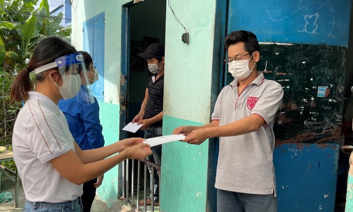 Hơn 100 ngày trao yêu thương giữa mùa giãn cách