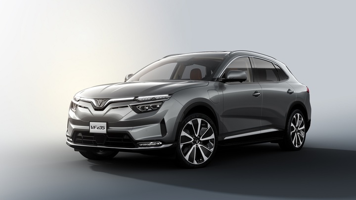 Bộ đôi VF e35, VF e36 vào Top 10 mẫu xe điện cao cấp nổi bật tại LA Auto Show 2021