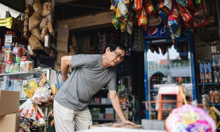 Bán lẻ Việt vào mùa Tết, tạp hóa truyền thống cạnh tranh như thế nào?