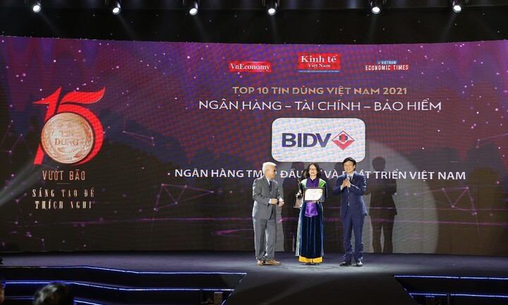 Thẻ tín dụng BIDV Visa Platinum Cashback Online lọt Top 10 Tin dùng Việt Nam 2021