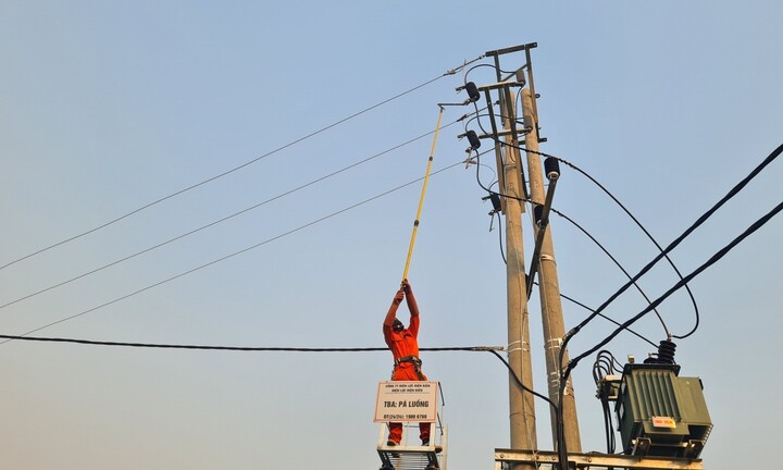 Công ty Điện lực Điện Biên: Đẩy nhanh tiến độ đóng điện các công trình, đảm bảo cấp điện mùa nắng nóng năm 2022