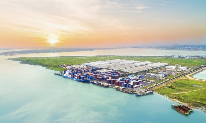 Cảng Chu Lai phát triển mạnh dịch vụ xuất nhập khẩu hàng rời