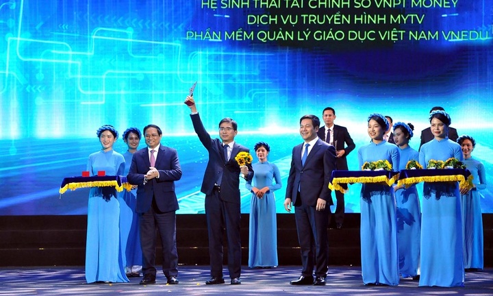 VNPT vinh dự nhận biểu trưng Thương hiệu Quốc gia 2022