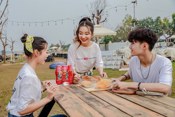 Thức uống giúp người trẻ ăn “cháy phố” cũng không sợ nóng trong người 