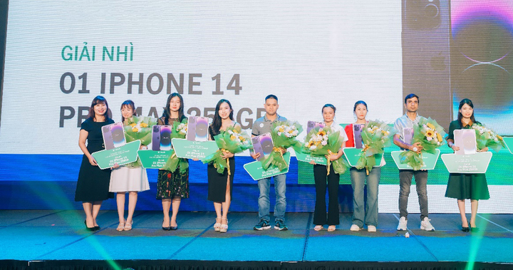 Manulife Việt Nam tiếp tục tri ân khách hàng