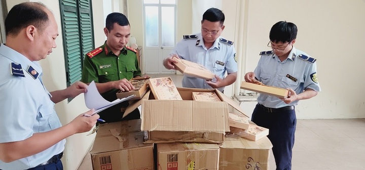 QLTT Hà Nội: Phát hiện, kiểm tra, xử lý các vụ việc kinh doanh bánh trung thu nhập lậu