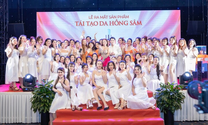 Sự kiện ra mắt thương hiệu và sản phẩm mới tái tạo da AMEE SKIN - Đánh dấu một bước ngoặt mới của Ceo Trần Thị Hồng Oanh