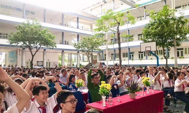 Trường THCS Trương Công Giai hưởng ứng Ngày Pháp luật Nước Cộng hoà Xã hội Chủ nghĩa Việt Nam