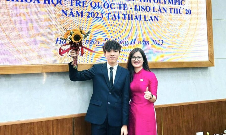 Nam sinh Hà Nội đạt giải cao nhất tại Olympic khoa học trẻ quốc tế có bảng thành tích học tập