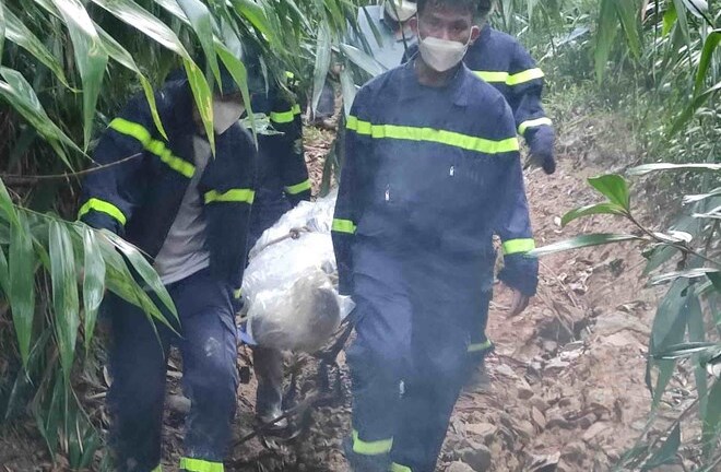 Vụ thầy giáo tử vong trong tư thế treo cổ trên đỉnh đồi ở Thừa Thiên-Huế: Người thân nói gì?