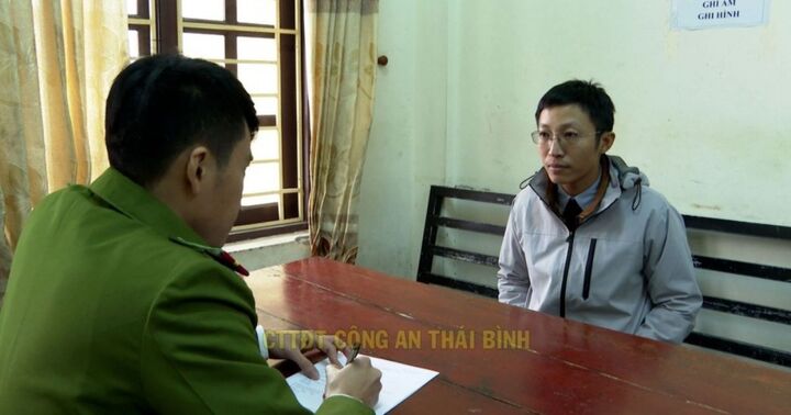 Thái Bình: Phát hiện xưởng sản xuất, san triết các loại nước hoa giả