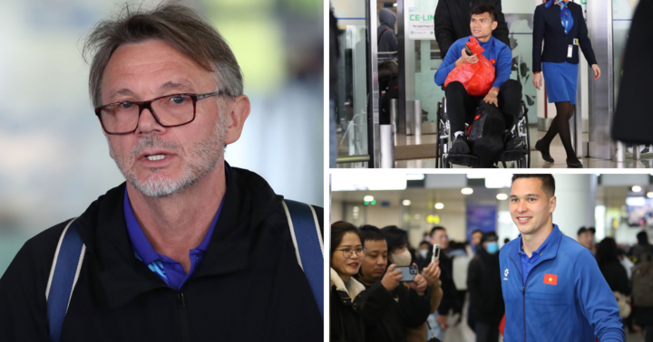 Thầy trò HLV Troussier về nước sau hành trình Asian Cup 2023, Xuân Mạnh phải ngồi xe lăn
