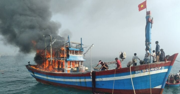 Tin nóng 24h hôm nay ngày 6/3: Tàu cá Quảng Ngãi bốc cháy dữ dội khi neo đậu gần bờ