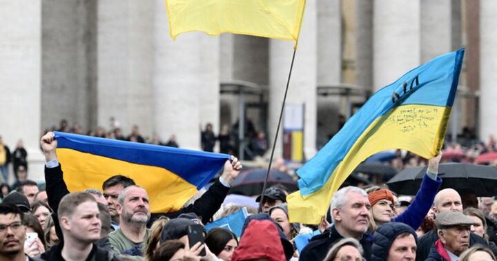 Ukraine tuyên bố sẽ không bao giờ giương cờ trắng đàm phán với Nga