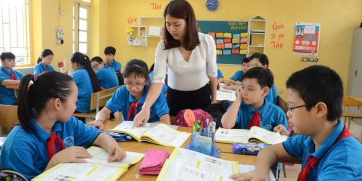 Bộ GD&ĐT đề xuất tuyển giáo viên bằng cao đẳng cho những môn học nào?