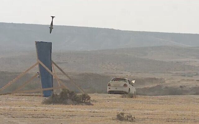 Israel trình làng đạn cối dẫn đường bằng laser chính xác gần như tuyệt đối