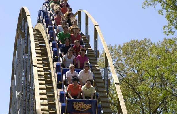 Người phụ nữ tử vong sau khi đi tàu lượn siêu tốc, nguyên nhân chằng liên quan trò chơi nhưng công viên vẫn có hành động ấm lòng