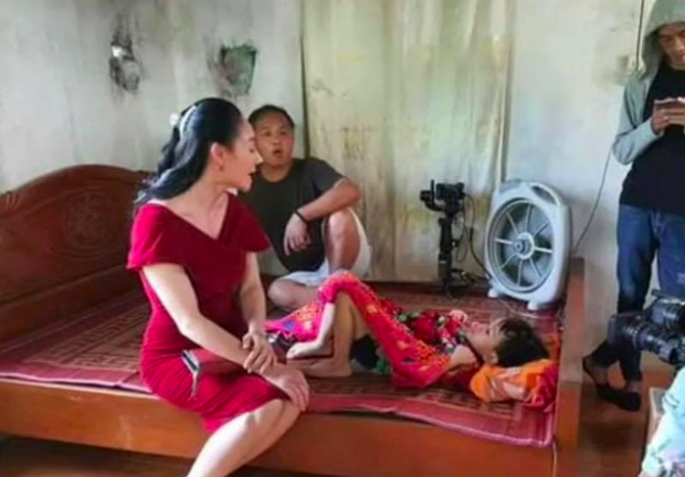 Tiết lộ những hình ảnh hậu trường  của Hương Vị Tình Thân phần 2 khiến khán rả 'đứng ngồi không yên'